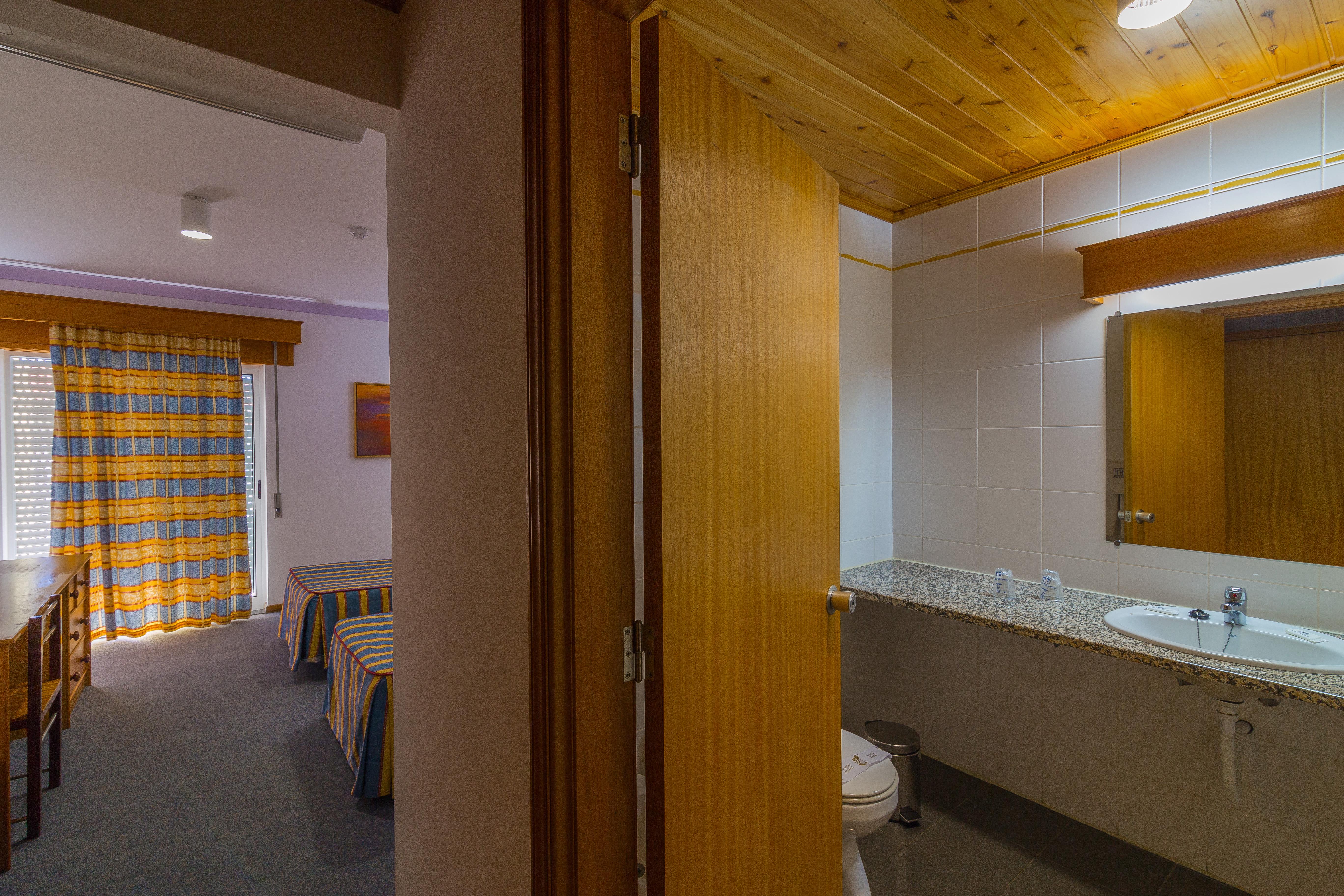 Praia da Vitória Hotel Teresinha מראה חיצוני תמונה
