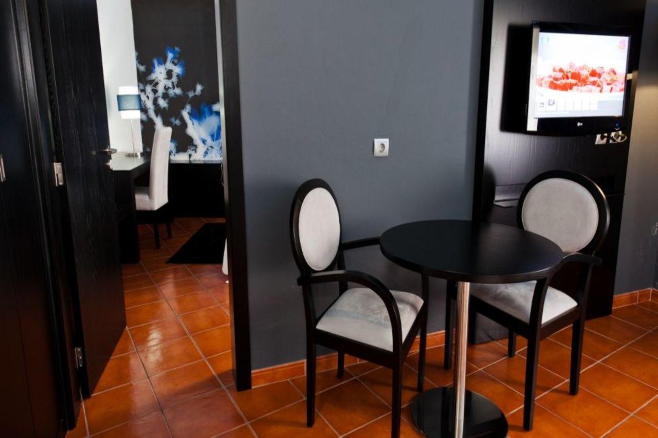 Praia da Vitória Hotel Teresinha מראה חיצוני תמונה
